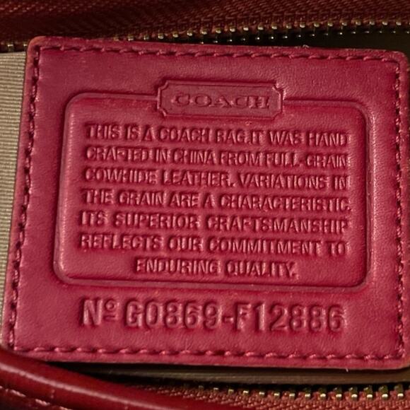 COACH Ergo F12886 Cherry Red Patent Leather Hobo Shoulder Handbag Y2K - Picture 2 of 10